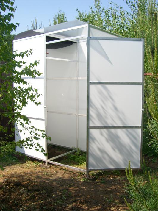 Душ для дачи из поликарбоната с раздевалкой