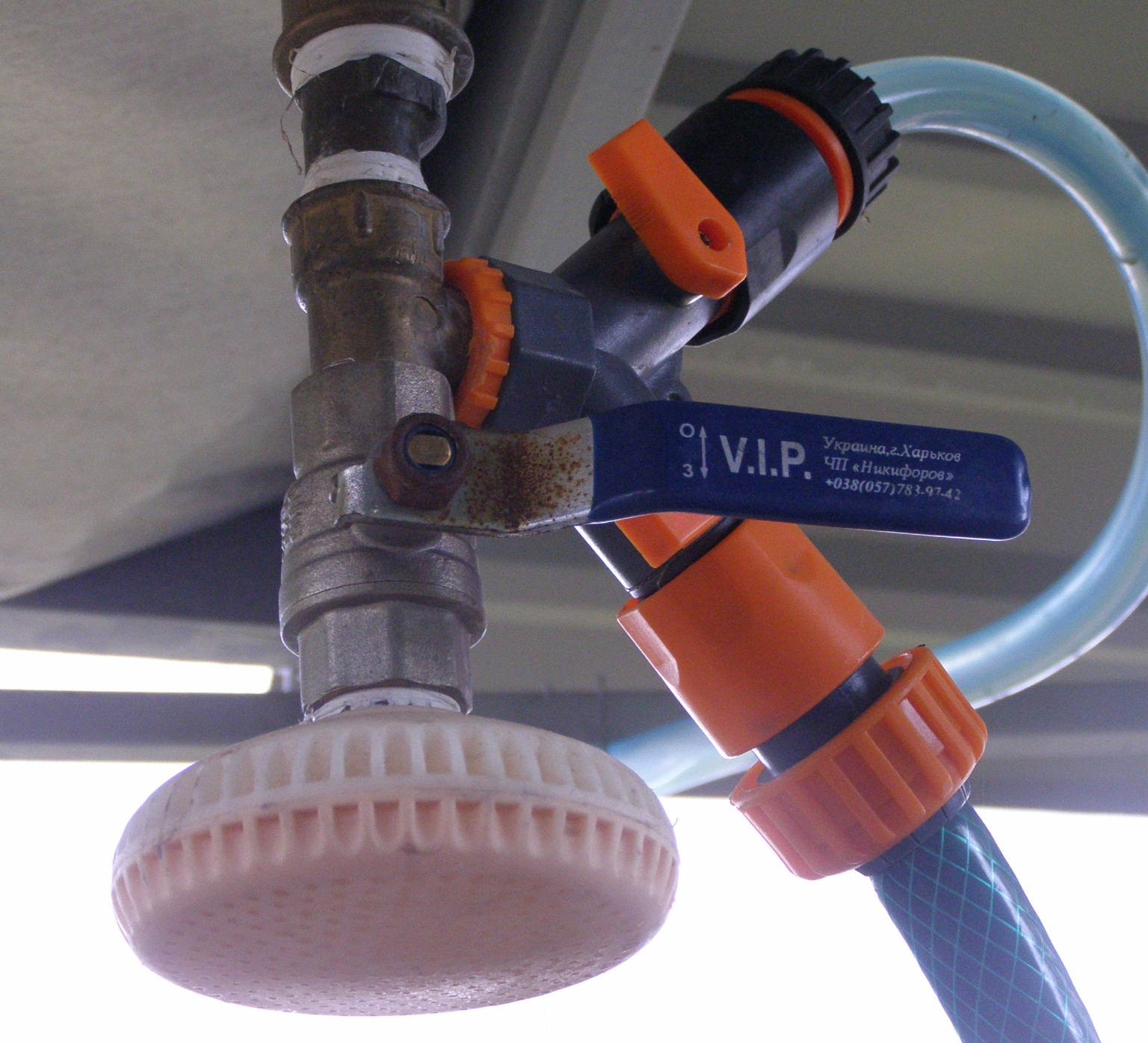 Бак для летнего душа  с подогревом